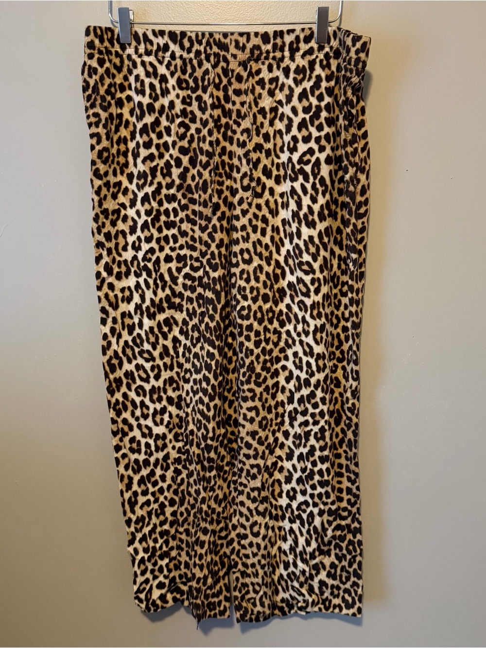 H&M Leopard Cheetah Pull On High Waist Drawstring Pants size XL